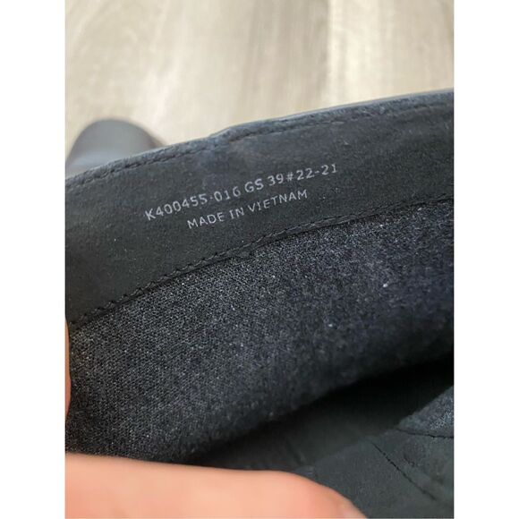 Camper NWOT* Meda Black Leather Boots, Size EU 39 / US 9, MSRP $238 - Picture 8 of 12